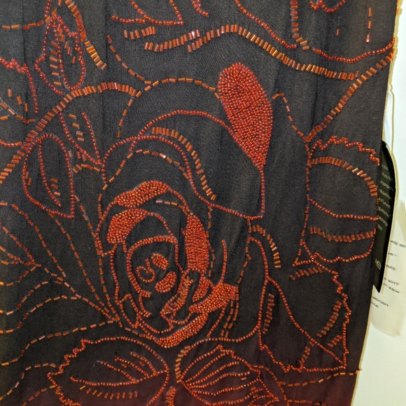 BEBE Dess - Picture 4 of 7